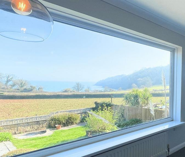 3 bedroom detached bungalow to rent - Photo 2