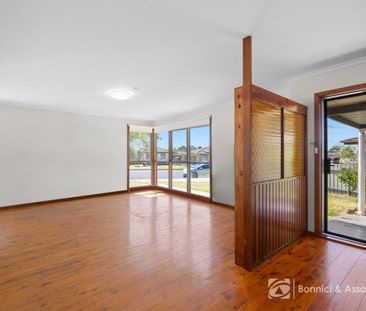 SPACIOUS THREE BEDROOM HOME IN CONVENIENT LAVINGTON LOCATION - Photo 1
