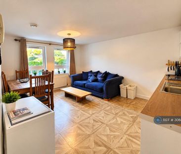 2 bedroom flat to rent - Photo 3