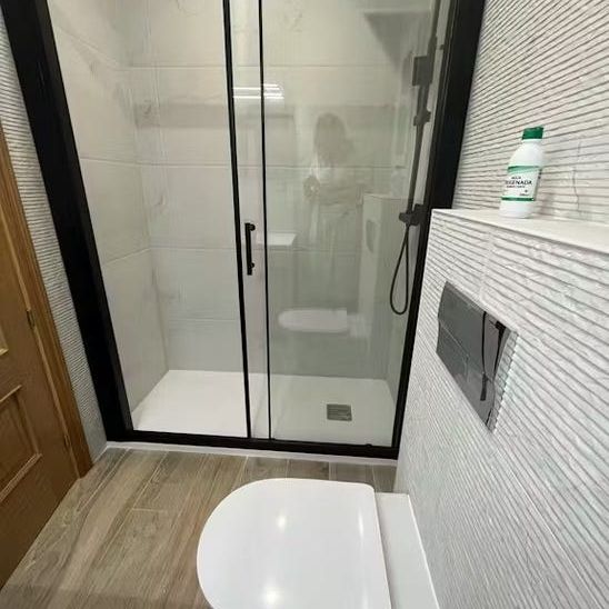 Avinguda de la Plata, Valencia, Valencian Community 46014 - Photo 1