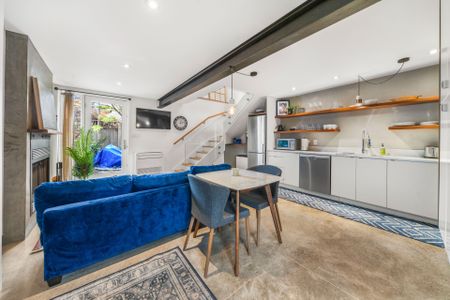 For Lease - 162 Rusholme Road Unit# Coach House, Toronto, Ontario - Photo 4