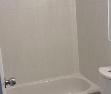 For Lease - 413 Spadina Avenue Unit# 201, Toronto, Ontario - Photo 4