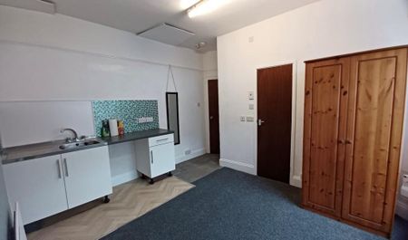 Studio to rent - Photo 3