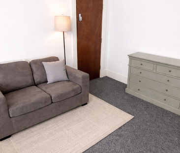 Rice Lane Room 2 (Double En-suite) - Photo 1