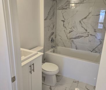 For Lease - 16 Lytham Green Circle Unit# 13, Newmarket, Ontario - Photo 5