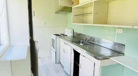 3 Bedroom, 1 Bathroom house located in Huntly, Waikato for Rent. - Photo 4