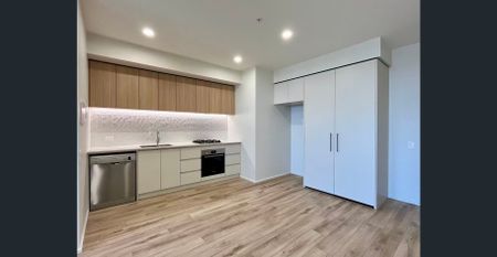 Victoria Tower Adelaide - One-bedroom Apartment | Premium City Living - Photo 5