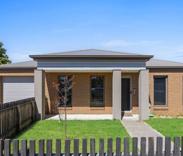 MODERN TWO BEDROOM UNIT - Photo 6