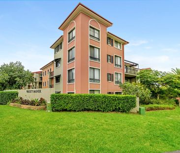 Select Townhouse with Unique Features - Photo 2