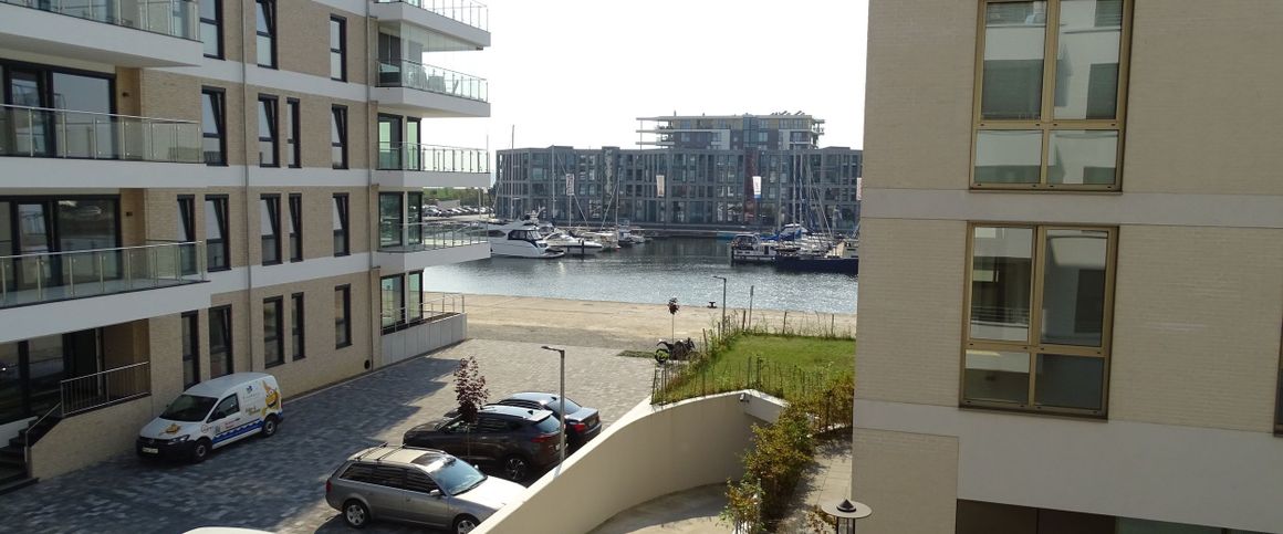2 Zimmer mit EBK, FBH & Süd- Westbalkon mit Blick auf die Marina! - Photo 1