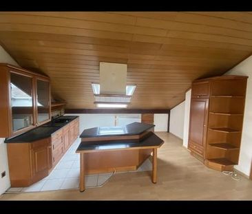 Helle 3-Zimmer-Wohnung mit sonniger Dachterrasse und Stellplatz - Foto 1