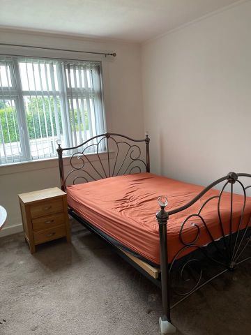 3 Bed Flat, Manor Drive, AB16 - Photo 5