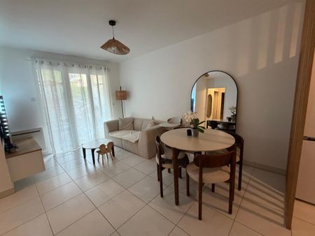 Location Appartement 3 pièces 57m² LA COLLE SUR LOUP 06480 - Photo 2