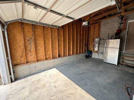 For Lease - 31 Red Oak Drive Unit# Upper, Barrie, Ontario - Photo 4