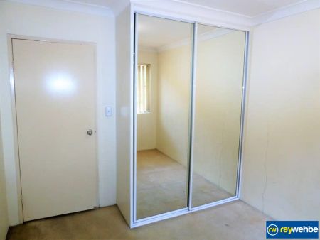 “2 bedroom unit close to Westfield & train station” - Photo 3