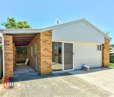 NEWLY RENOVATED, PRIVATE GRANNY FLAT-STYLE APARTMENT WITH AIR CON ! - Photo 1