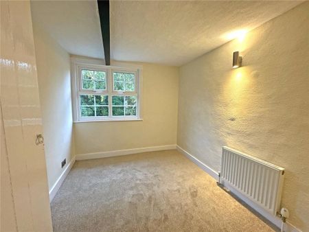 4 bedroom detached house to rent - Photo 5