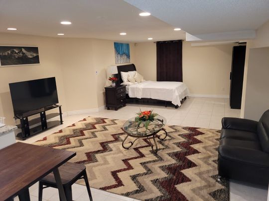 For Lease - 2 Saddler Avenue Unit# #1, Brampton, Ontario - Photo 1