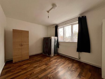 5 bedroom flat to rent - Photo 4