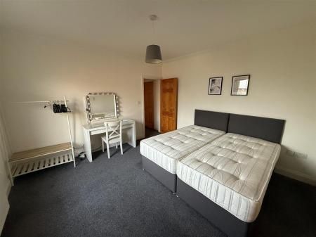 Flat 4 Codford House, 61 West Borough - Photo 3