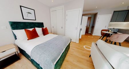 2 Bedroom 2 Bathroom Flat2A - Photo 2