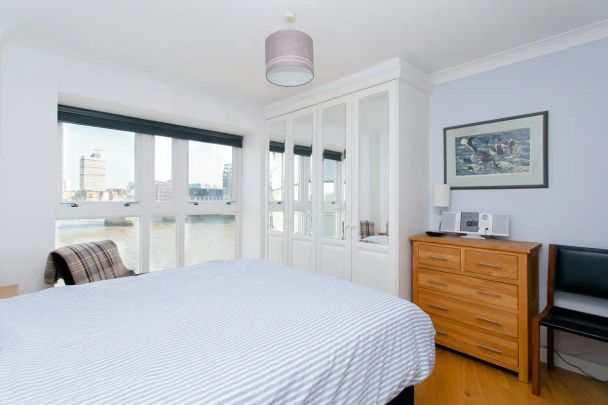 2 bedroom flat in 10 High Timber Street - Photo 1