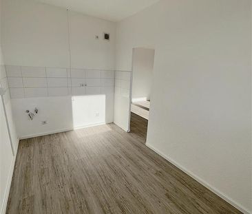 Traumhafte Aussicht vom Sonnenbalkon! Frisch saniert! - Foto 1