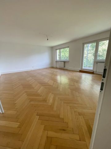 3-Zimmer Wohnung mit separater Küche und Balkon in zentraler Ruhelage! - Foto 2