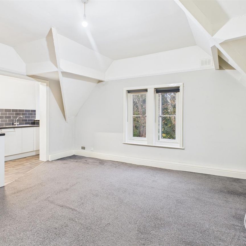 Chapeltown Road, Chapeltown, Leeds, LS7 - Photo 1