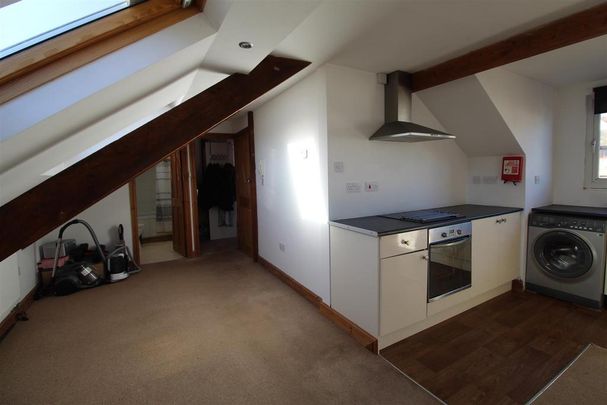 1 bedroom flat to rent - Photo 1