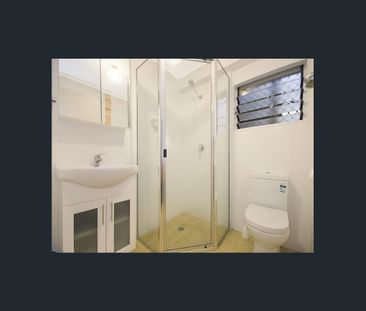 Stylish & Spacious Living in Condon! - Photo 5