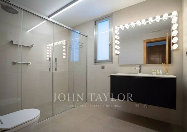 Luxury Villa for rent in Cap Martinet, Spain