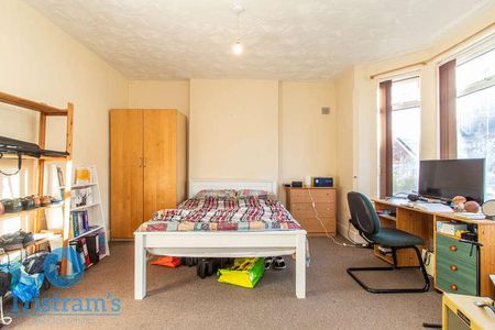 Willoughby Avenue, Lenton, NG7 - Photo 5