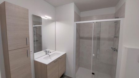 location Appartement T2 DE 38.51m² À GRENOBLE - Photo 2