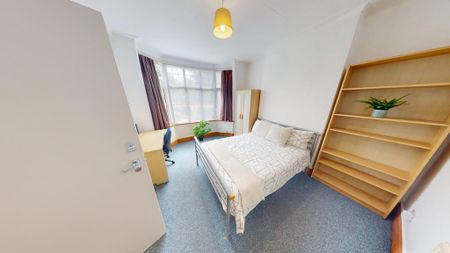 5 bedroom semi-detached house to rent - Photo 3