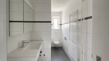 Schöne 3-Zimmer Wohnung an zentraler Lage in Zürich-Wiedikon - Photo 2