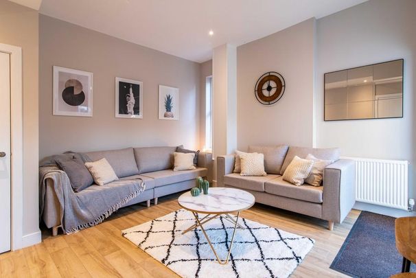 1 bedroom in a house share to rent - Photo 1