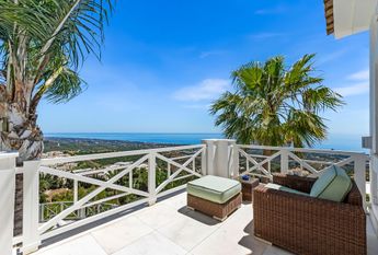 6 bedroom luxury Villa for rent in Marbella Del Este, Andalusia