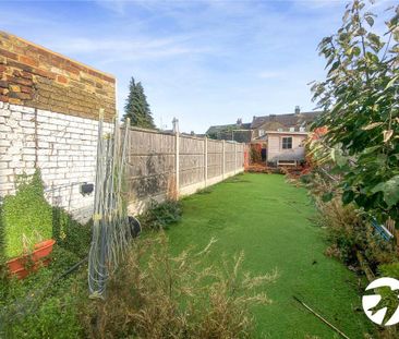 2 bedroom terraced house to rent - Photo 6