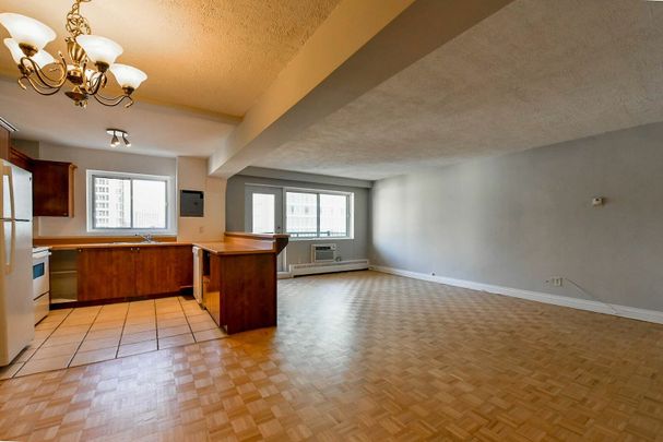 3421 Rue Drummond - Photo 1