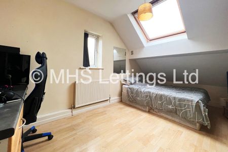 3 Bedroom Flat for rent in Headingley Avenue - Photo 4
