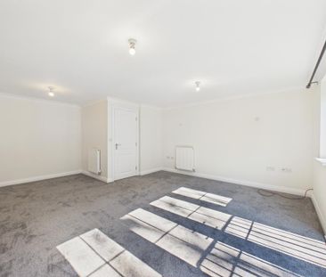 4 bedroom terraced house to rent - Photo 5