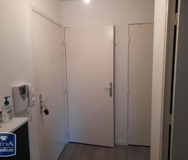 Location Appartement 3 pièces 54m² ST FARGEAU PONTHIERRY 77310 - Photo 2