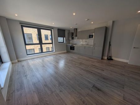 3 bedroom flat to rent - Photo 5