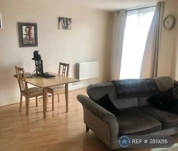 1 bedroom flat to rent - Photo 3