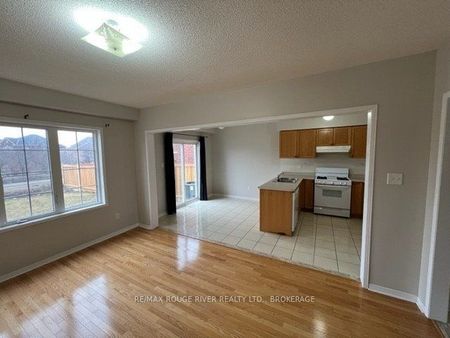 For Lease - 32 Puttingedge Drive, Whitby, Ontario - Photo 2