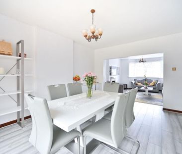 3 bedroom detached house to rent - Photo 3