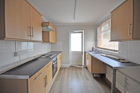 Llantarnam Road, Llantarnam, Cwmbran - Photo 5