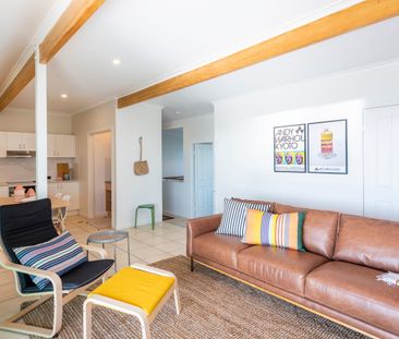 Furnished 3 Bedroom Apartment on Yamba Hill - Ocean Views - Photo 3