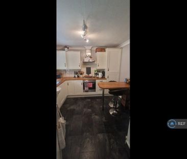 3 bedroom terraced house to rent - Photo 4